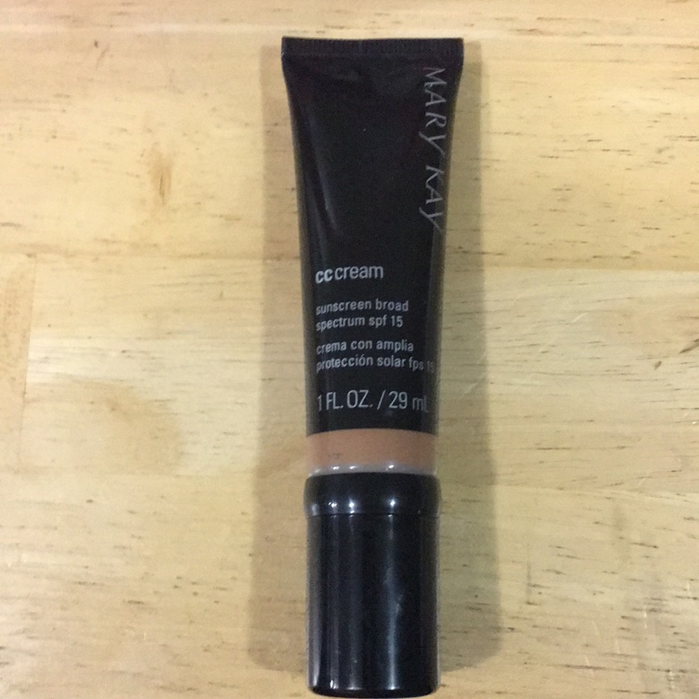 CC Cream for coverage or contouring! VERY DEEP New